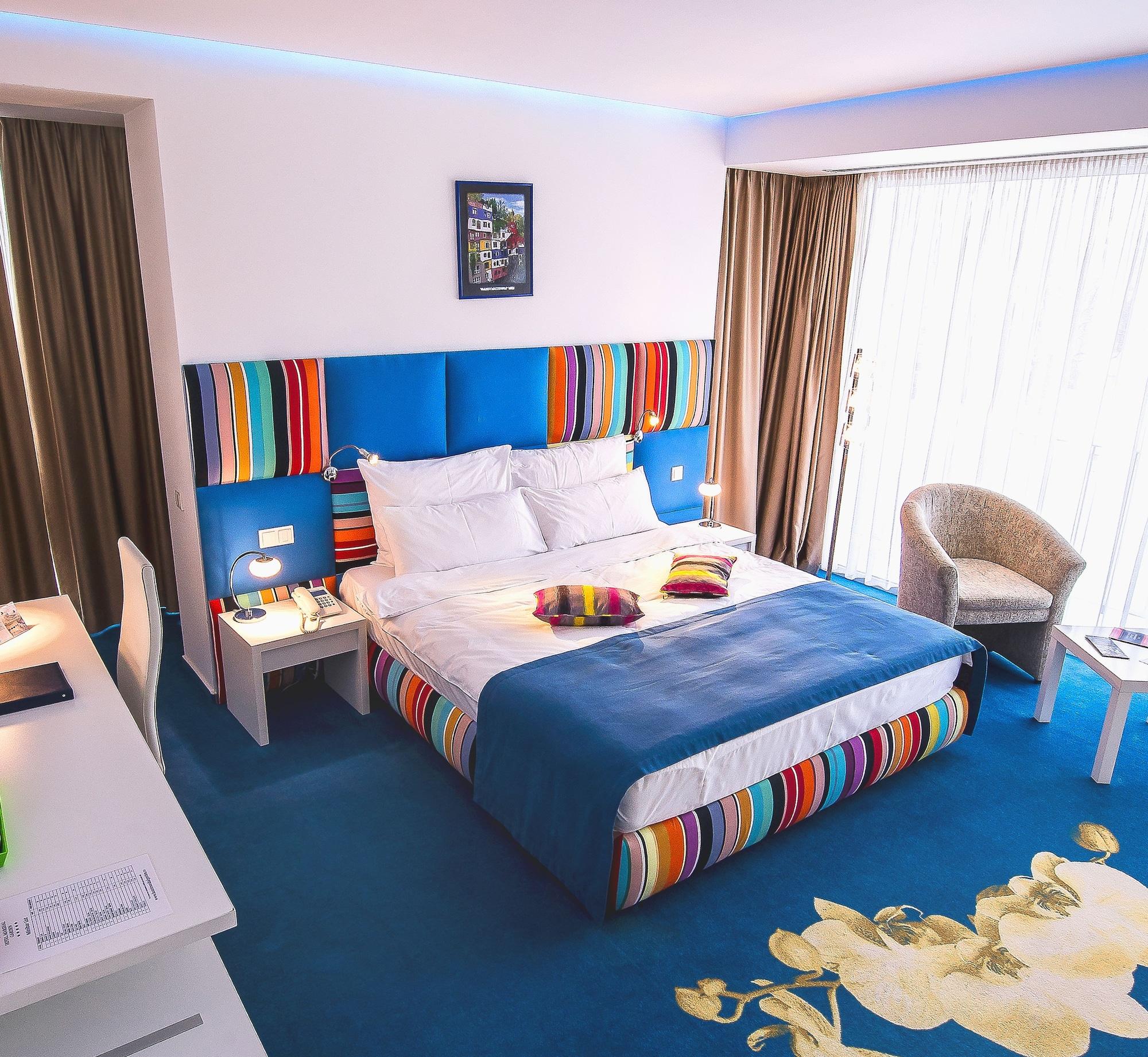 Marshal Garden Hotel Bucharest Luaran gambar A room at the hotel