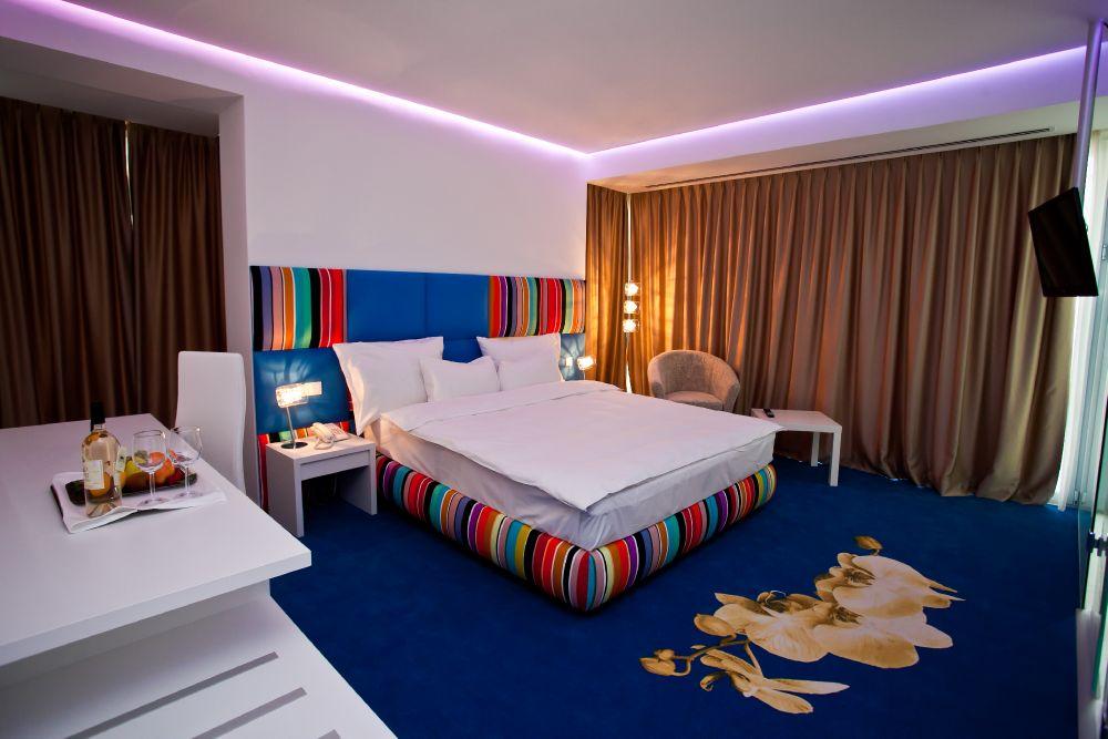 Marshal Garden Hotel Bucharest Luaran gambar A room at the hotel