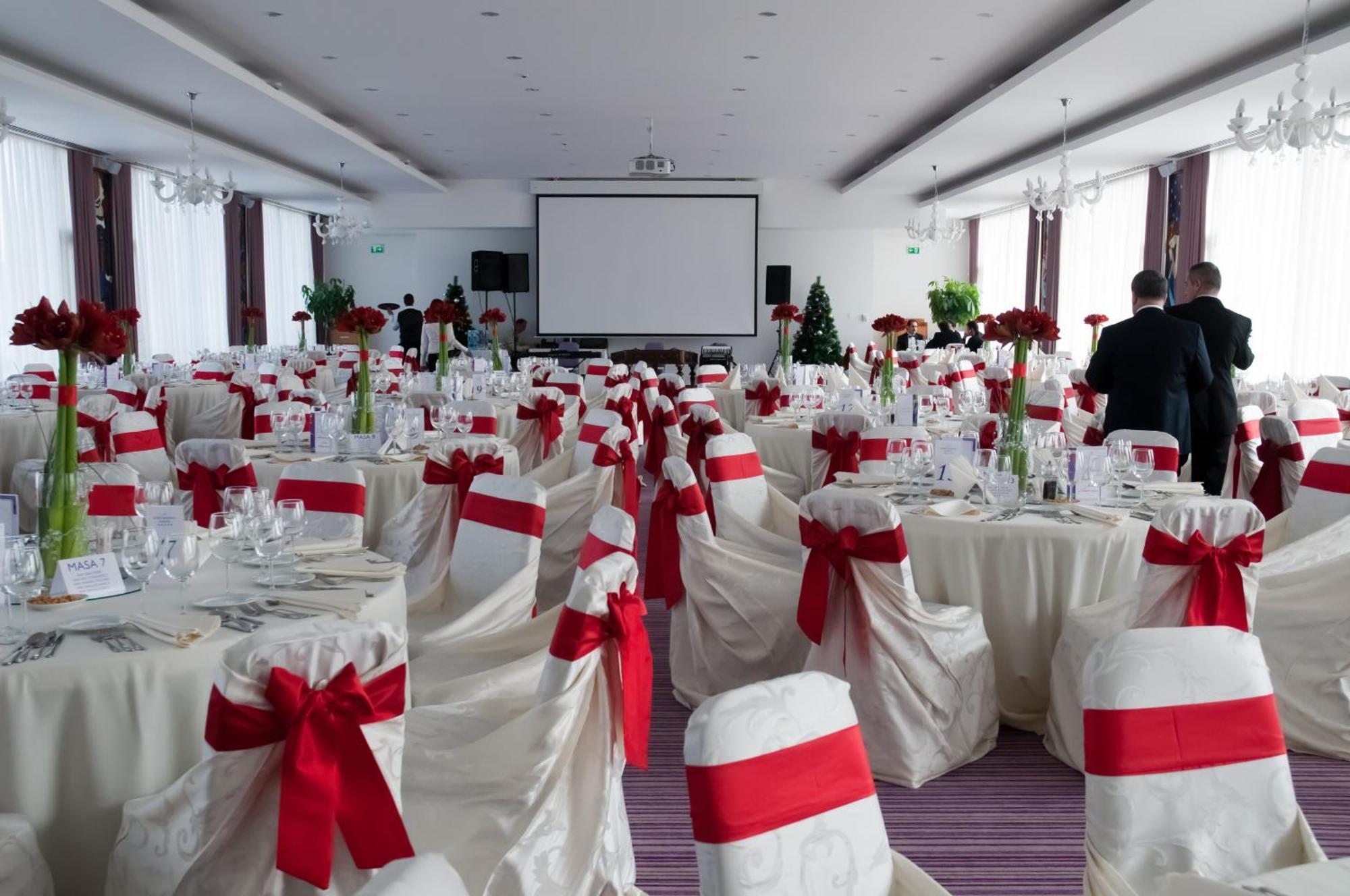 Marshal Garden Hotel Bucharest Luaran gambar A wedding reception